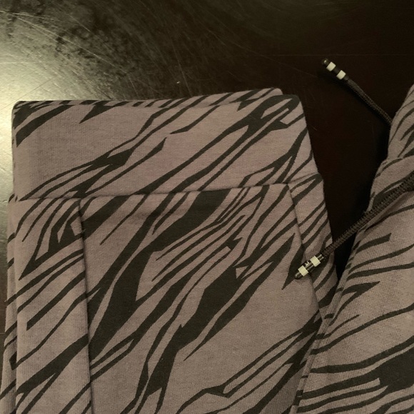 🏷️NWT Girls GapFit Dry Wick Sweatpants 10 NEW - Picture 3 of 6